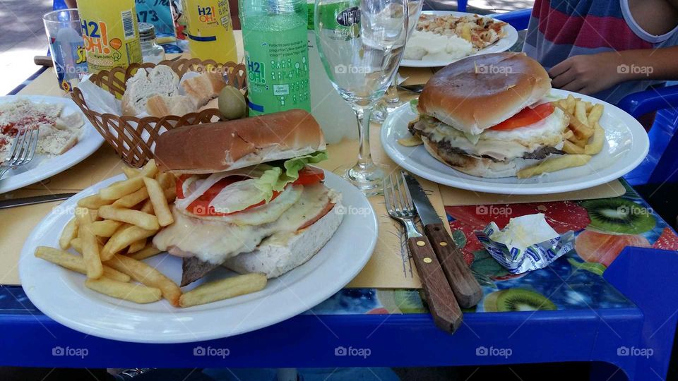 Burger with potatoes