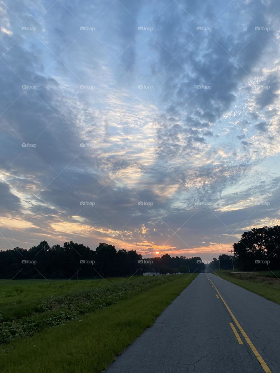 That beautiful country sky full of beauty 