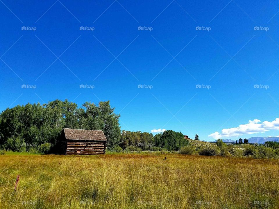 old cabin  in  the  Lake Twins Colorado