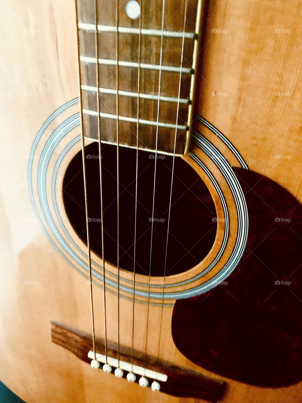 Acoustic guitar 