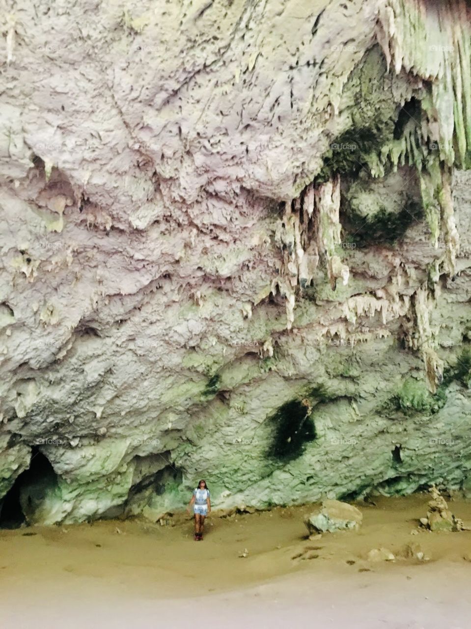 This cave in Hua Hin was so big that it made you feel so small. There were many types of rock formations and minerals as well. 