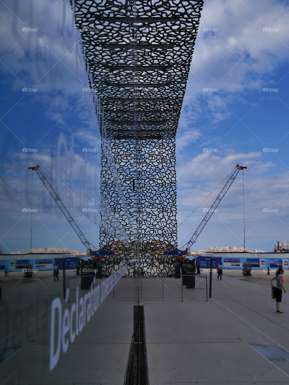 réflexion on the Mucem