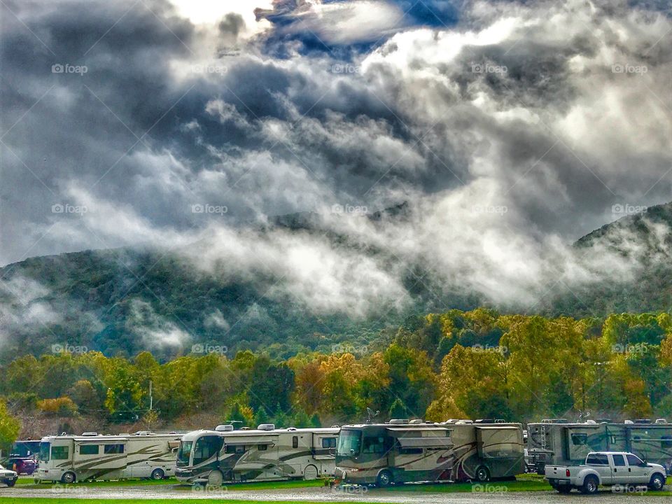 Cloudy morning at the campground 