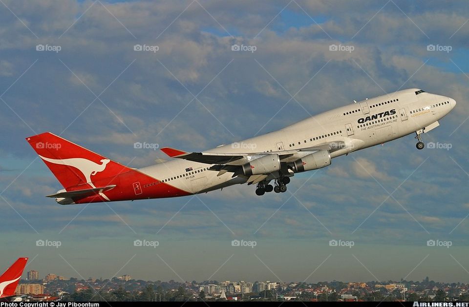 QANTAS AIRWAYS B747-400 SYD SYDNEY AUSTRALIA