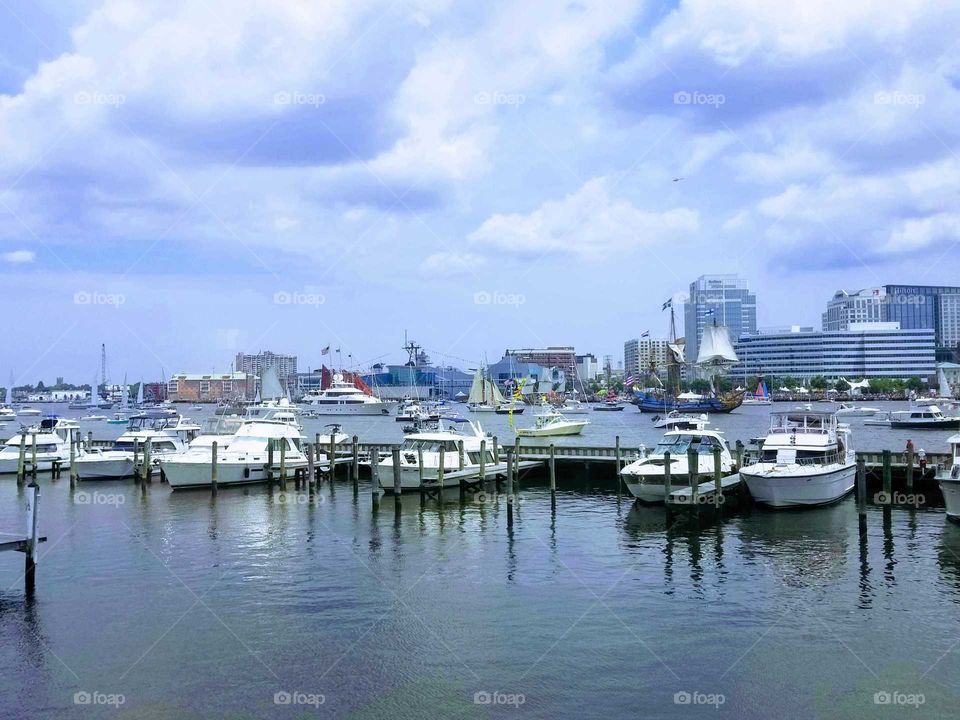 Norfolk boats on the Elizabeth river