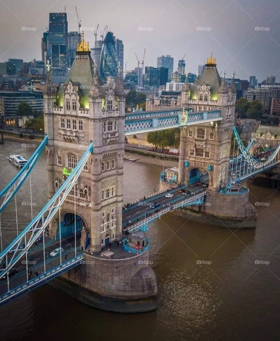 Bridge in London 
