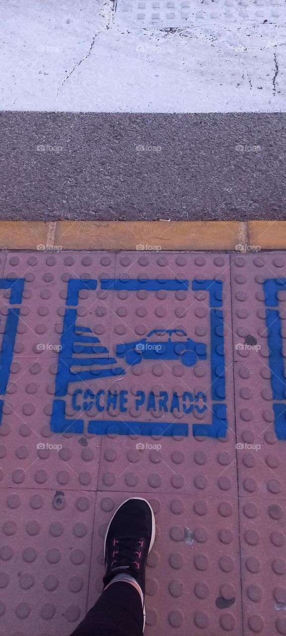 Coche parado