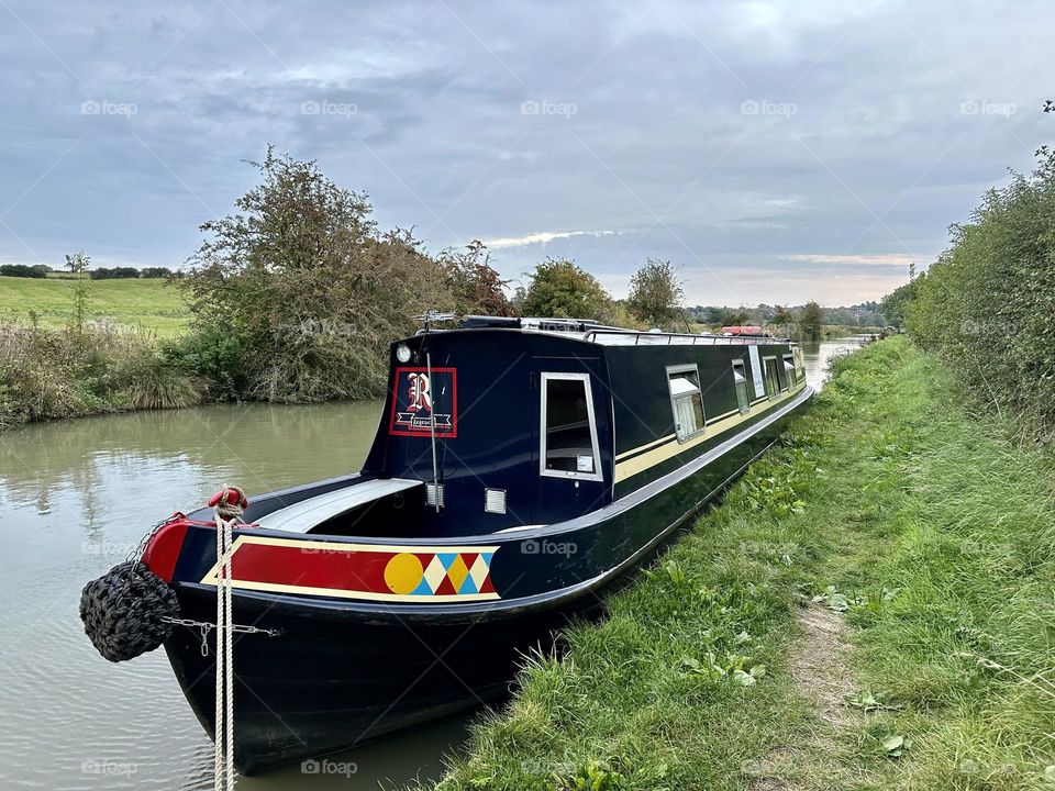 Narrowboat cruise along Oxford Canal in England Great Britain from Napton to Daventry summer vacation sunset