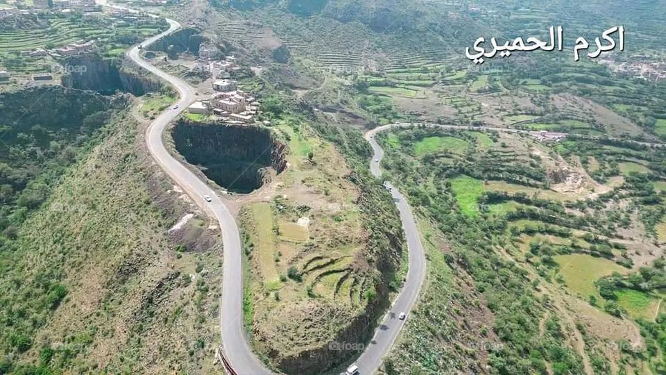 A very beautiful picture, and there is no better picture than it. There is no better picture of green herbs and colorful, red and white roses than it. Glory be to God, the natural and picturesque view, and there is no more wonderful picture than it.