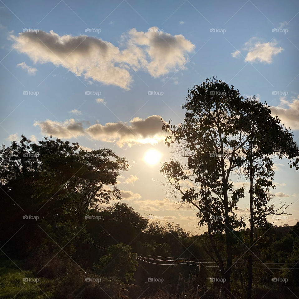 Afternoon in Itatiba, São Paulo.  What a beautiful landscape we have this afternoon, friends! / Entardecendo em Itatiba, interior de São Paulo. Que paisagem linda nós temos nesta tarde, amigos!