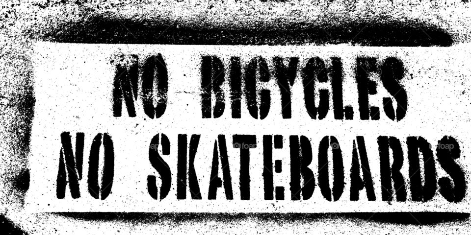 no bicycles no skateboard stencil