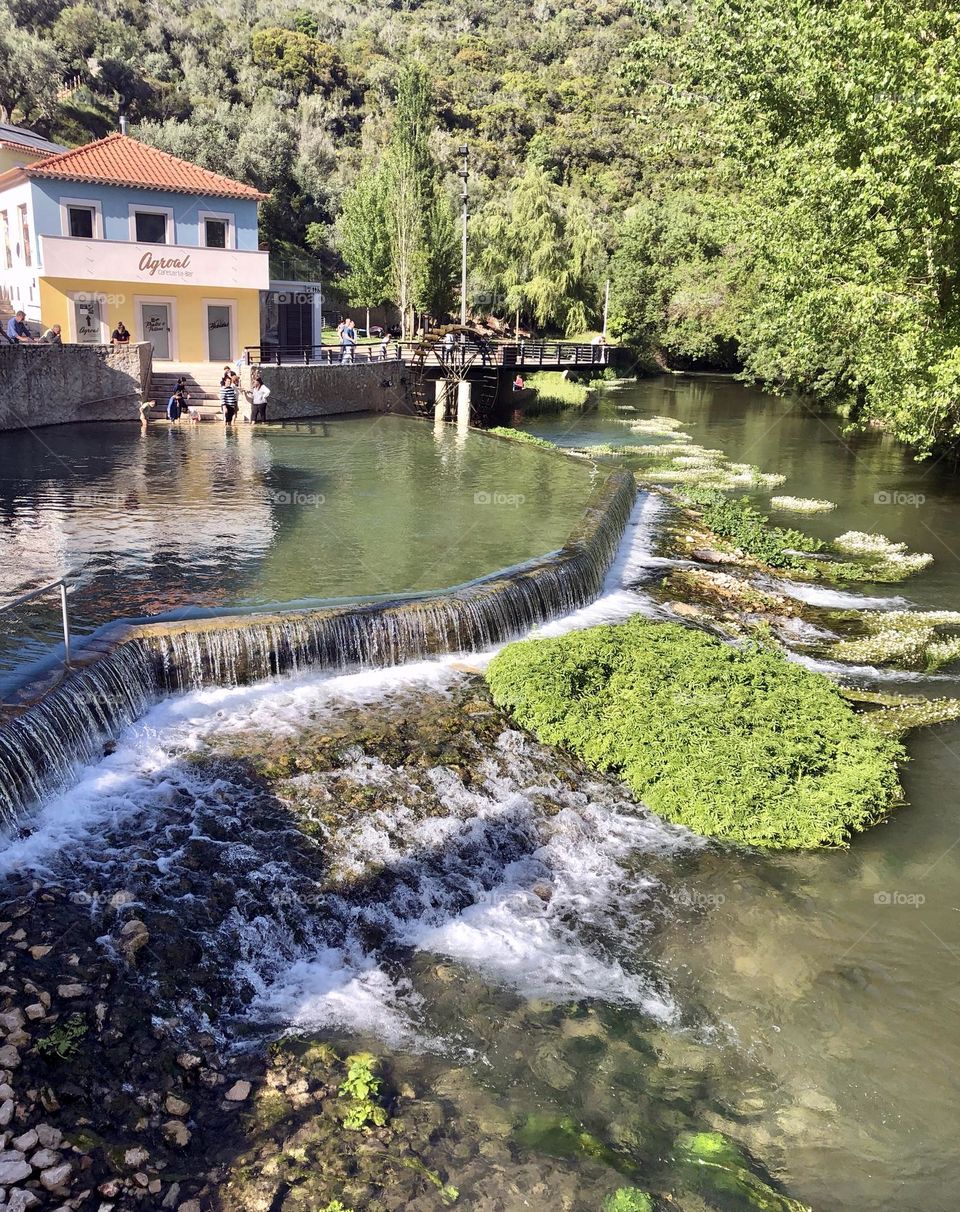 Popular wild swimming location on the Rio Nabão at Agroal, Central Portugal 