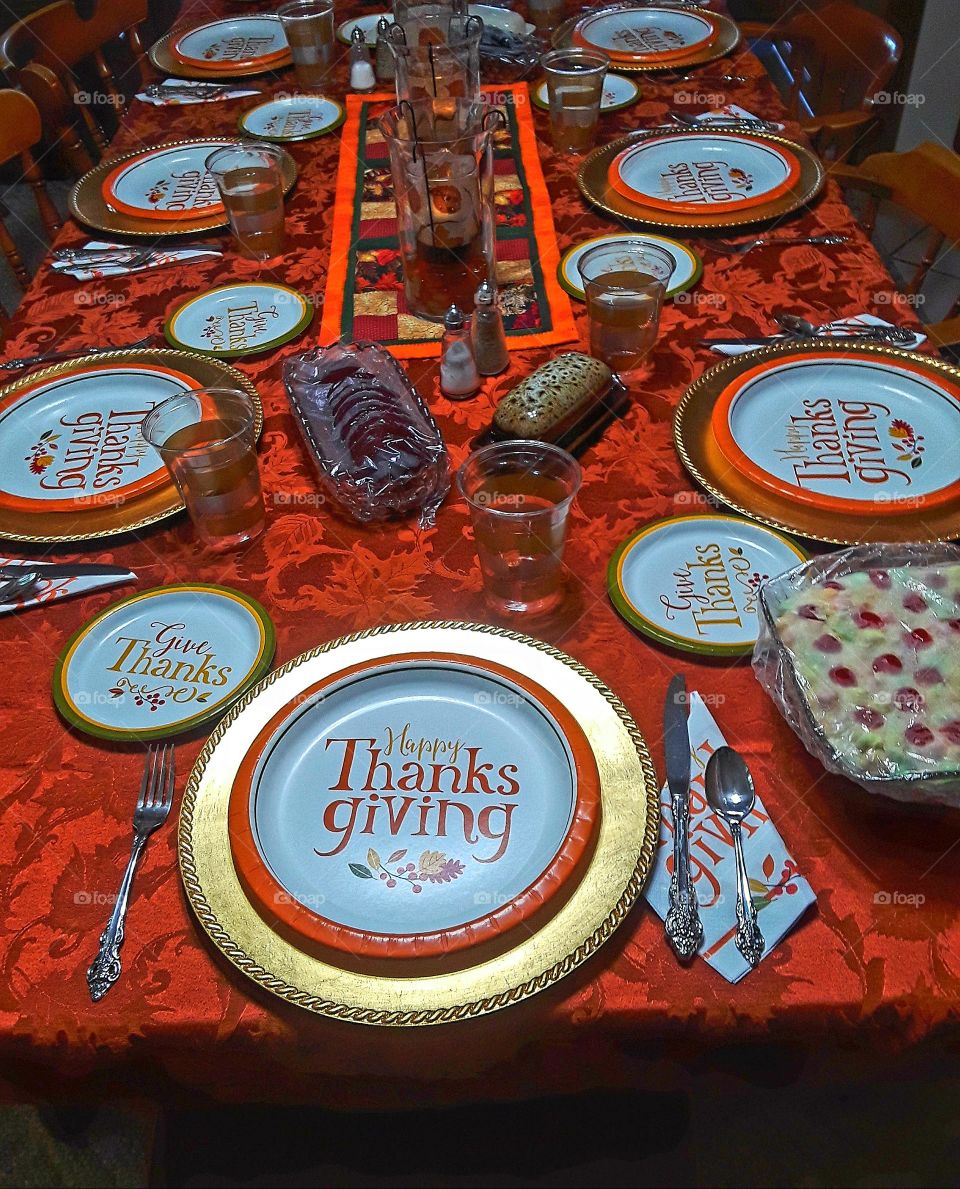 Thanksgiving Table Setting