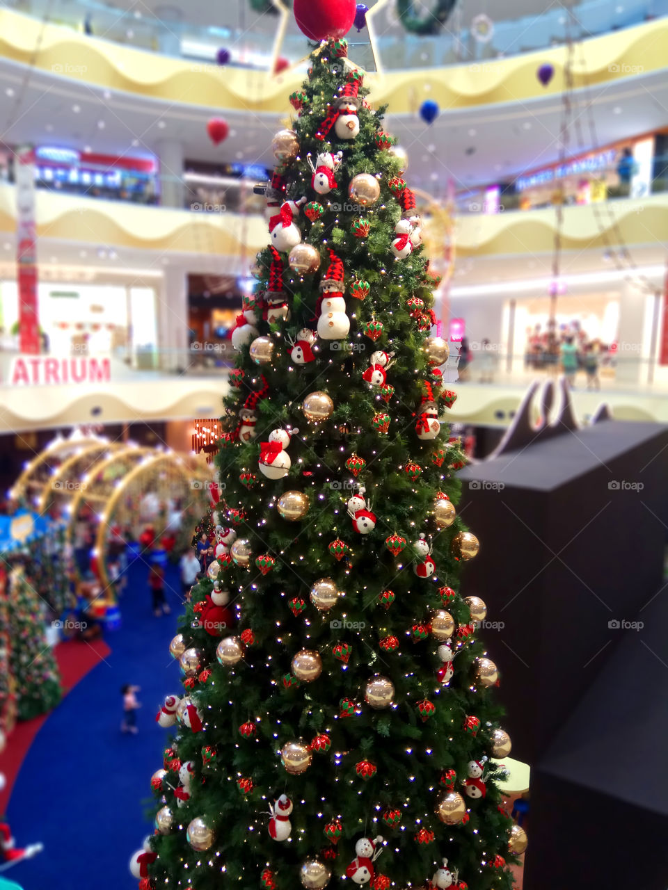 Christmas tree at shopping mall