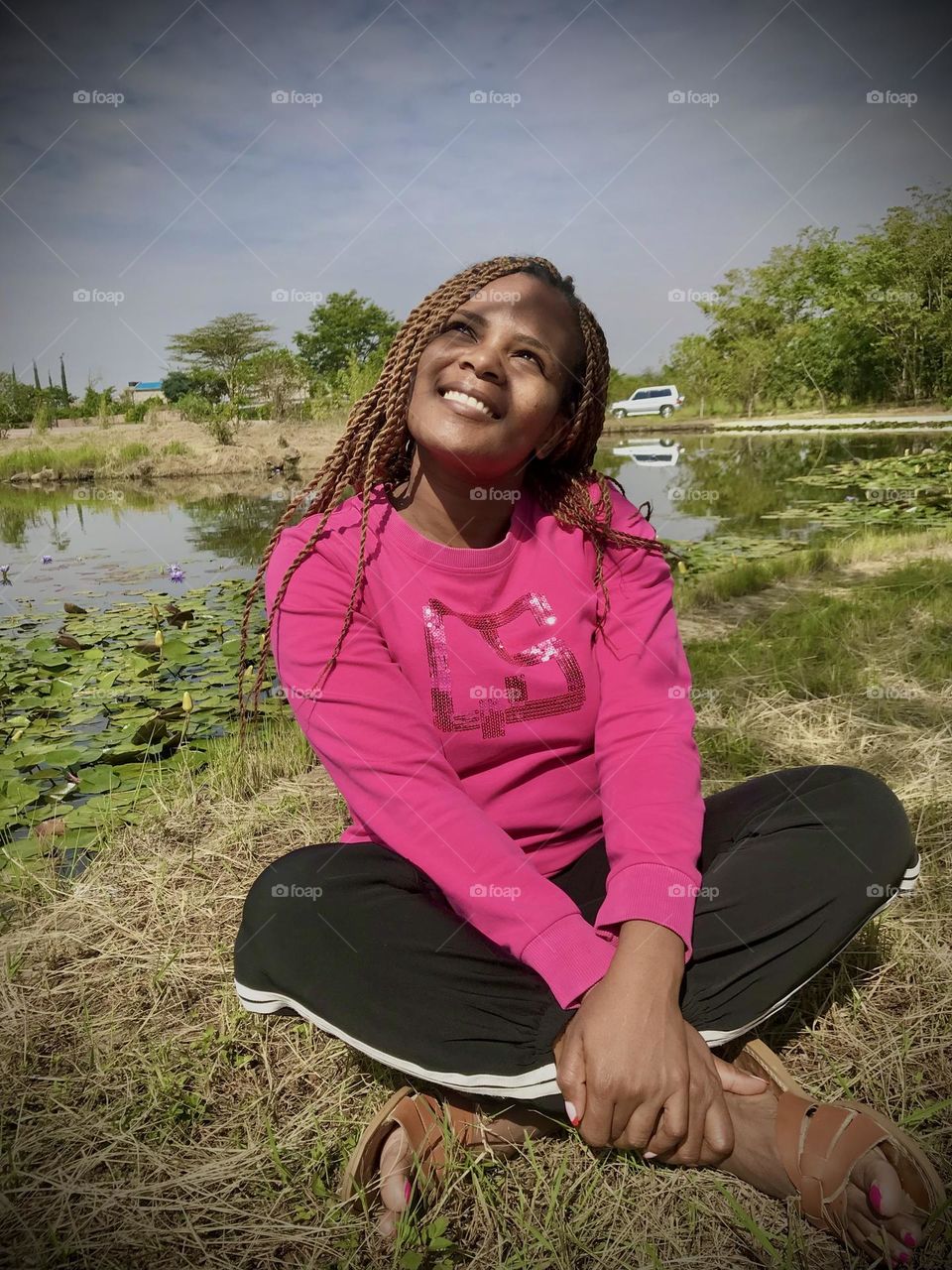 one person Sitting women Nature smiling leisure activity full length Happiness Plant female Grass relaxation lifestyles