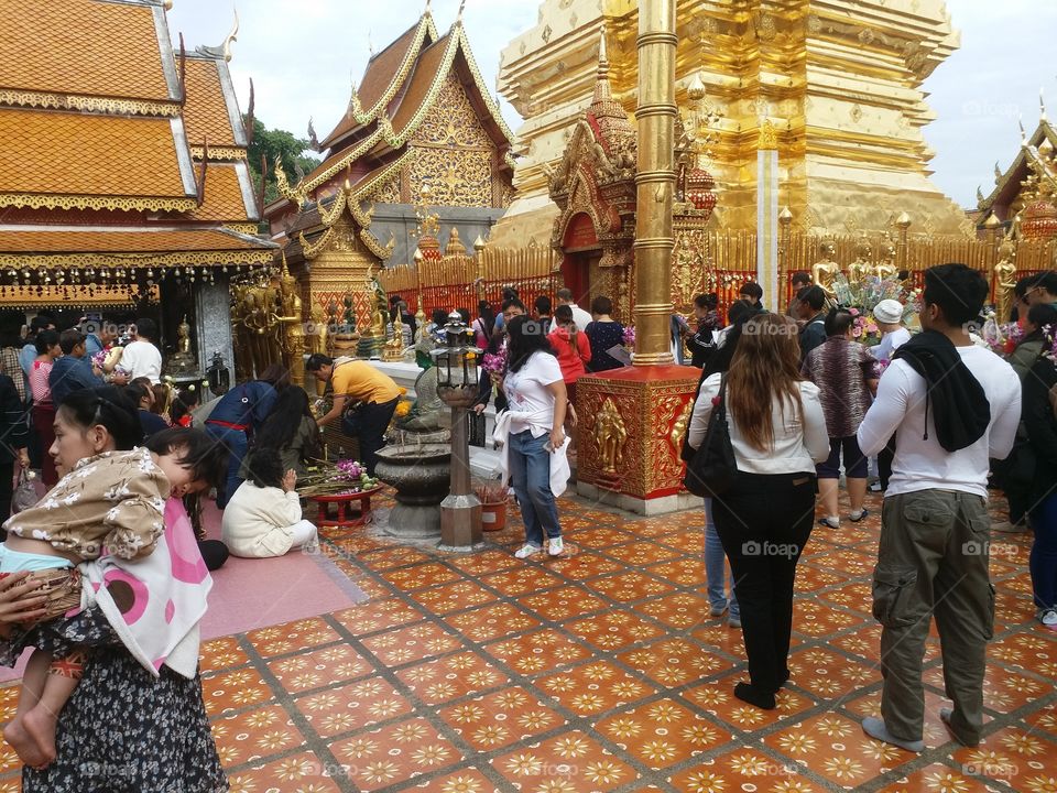 crowd of worshippers, Chiang Mai Thailand