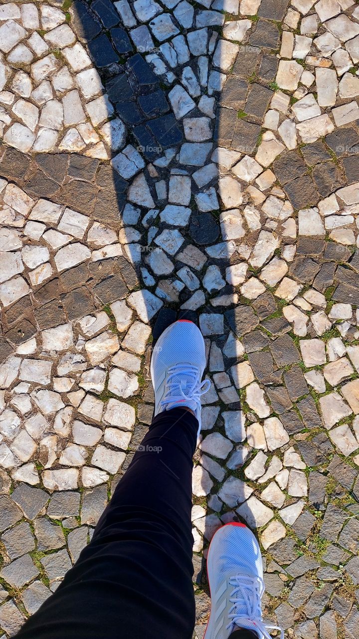 Passos firmes e determinados para manter a saúde, assim é a vida.