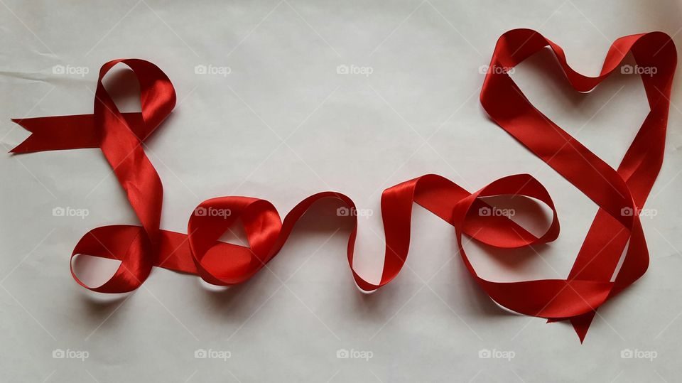 red ribbon