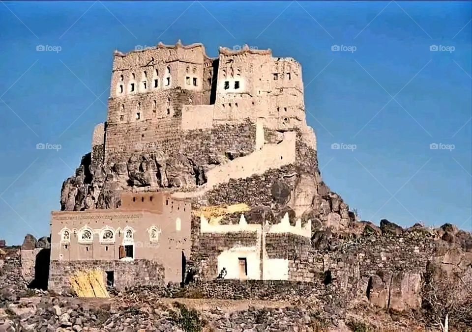 Glory be to God, the magnificent and picturesque view and the natural green trees are a view that is nothing more wonderful than it