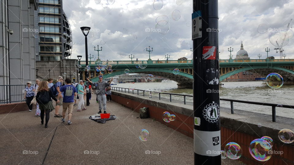 London Seifenblasen in der Stadt
