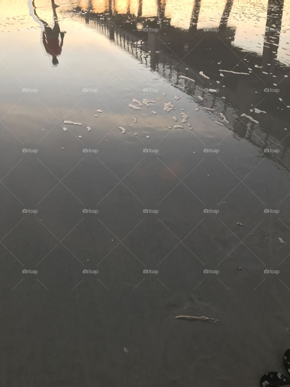 Peer pier reflection