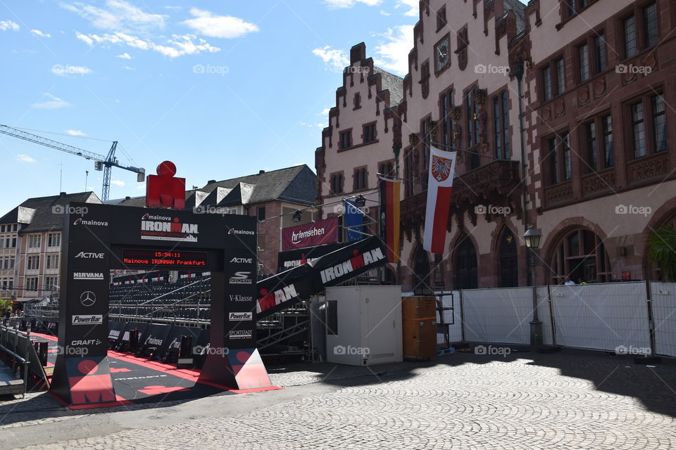 Ironman in Frankfurt City in German 