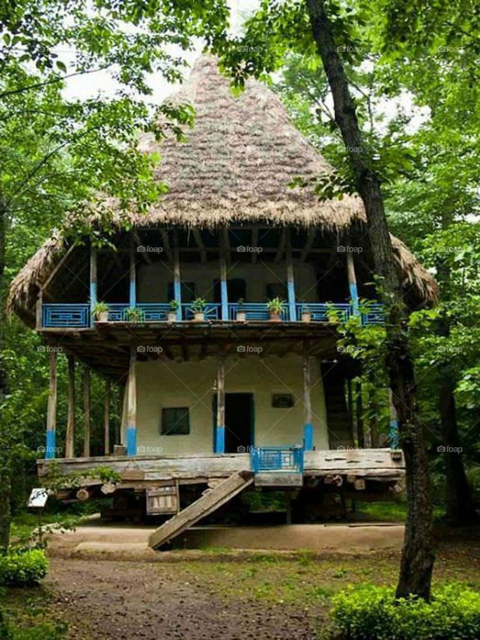 This is a rural museum in nature. Beautiful nature, great weather, local food, old and spectacular museum equipment are such that you can live in this beautiful place for a month without facilities.

￼