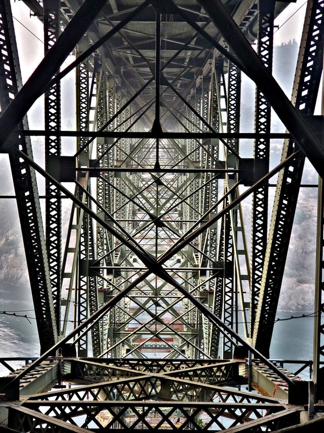 Bridge undergird