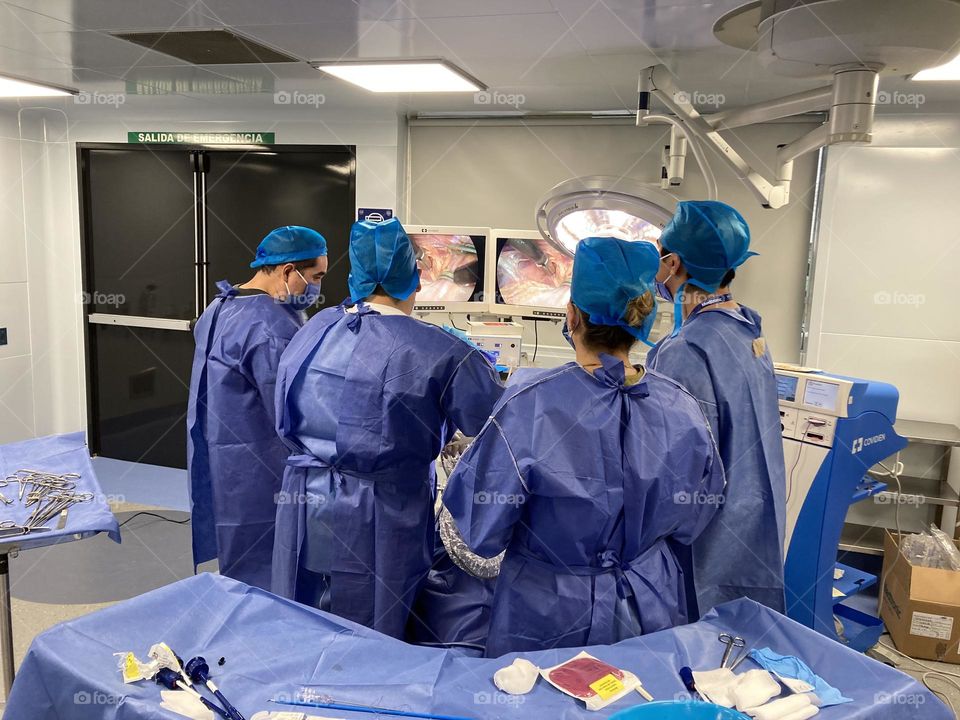 Práctica laparoscopica