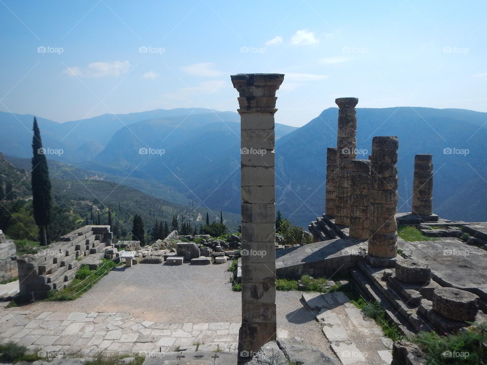 Columns at Delphi