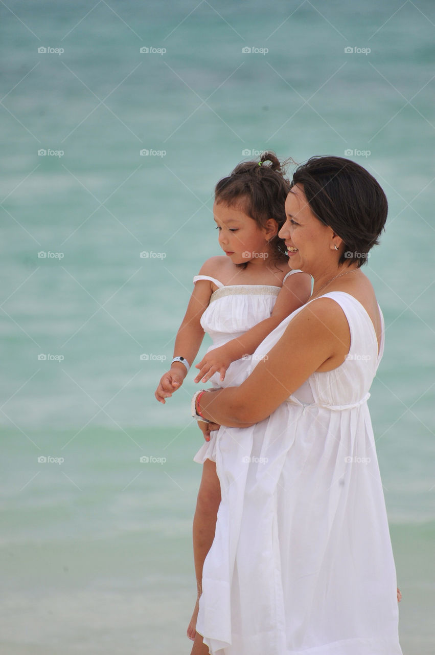 beach family love mother by laszlophoto