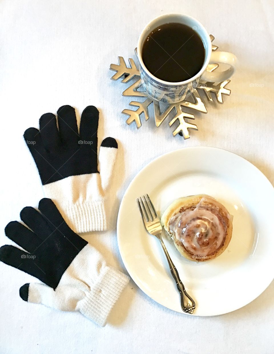 Gloves, Coffee & Cinnamon Roll
