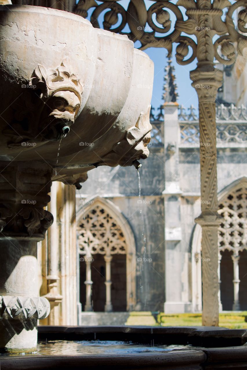 Fountain inside Batalha Monastery 