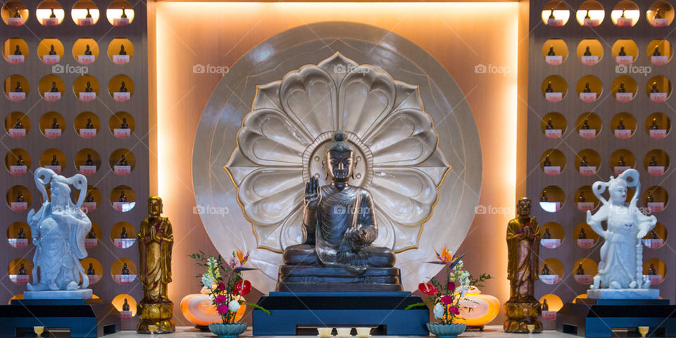 Buddha statue