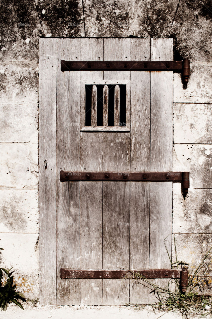 door old castle wooden by ilsem16