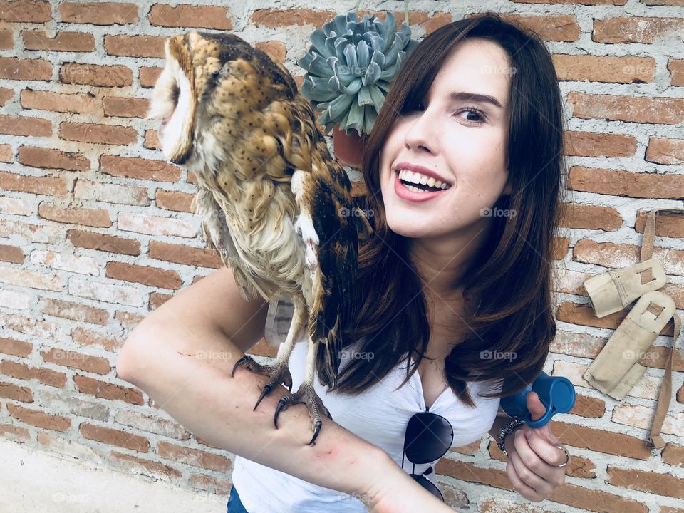 Ouch! My arm... 🦉