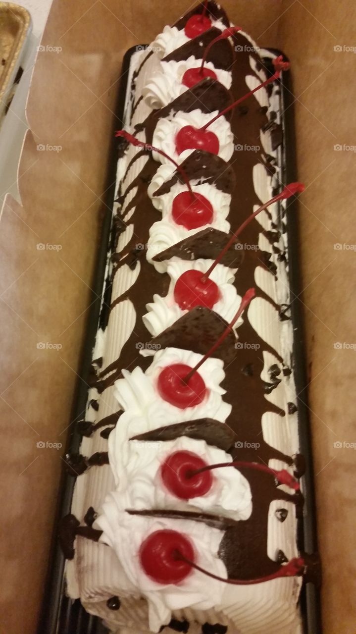 chocolate cherry torte roll cake