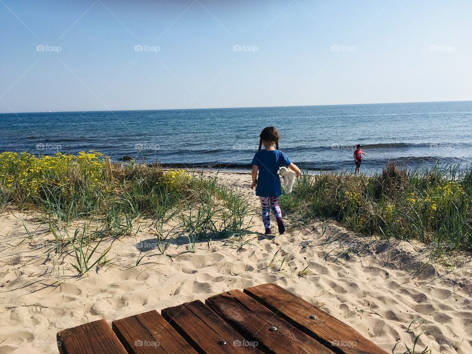 Bedutiful day on the beach 