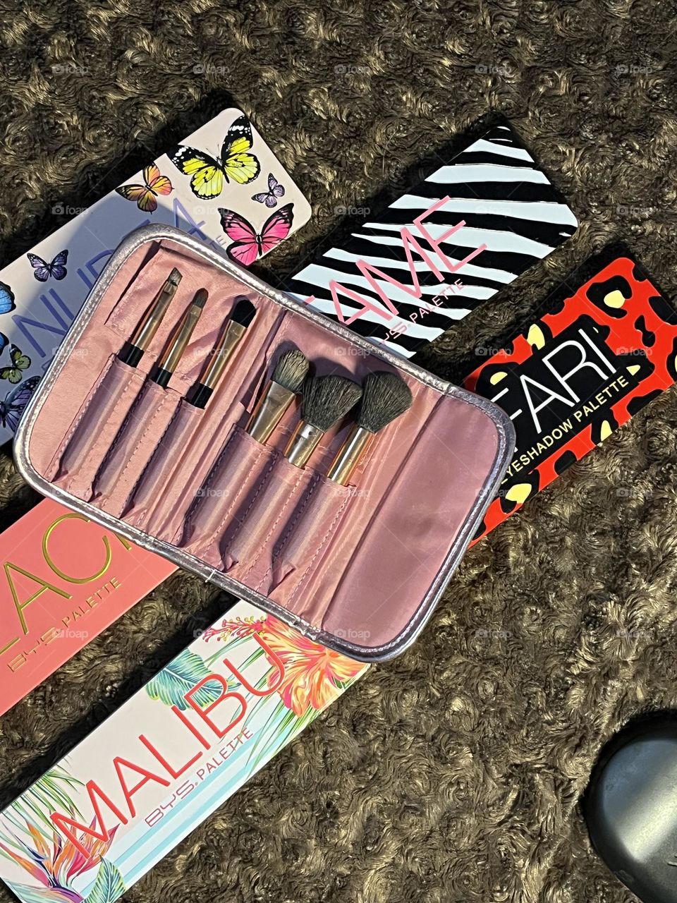 Makeup rectangles palettes to eyeshadows