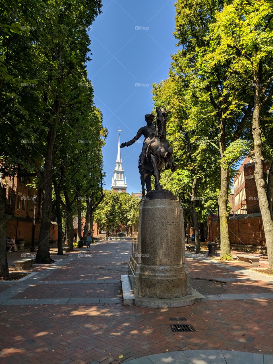 Statue of Paul Revere.