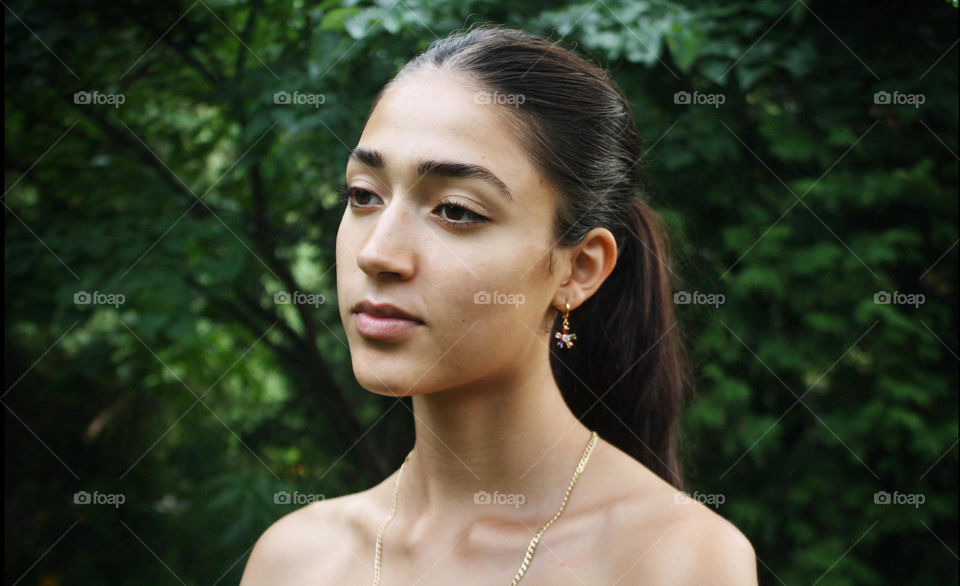 Portrait of a pretty young woman