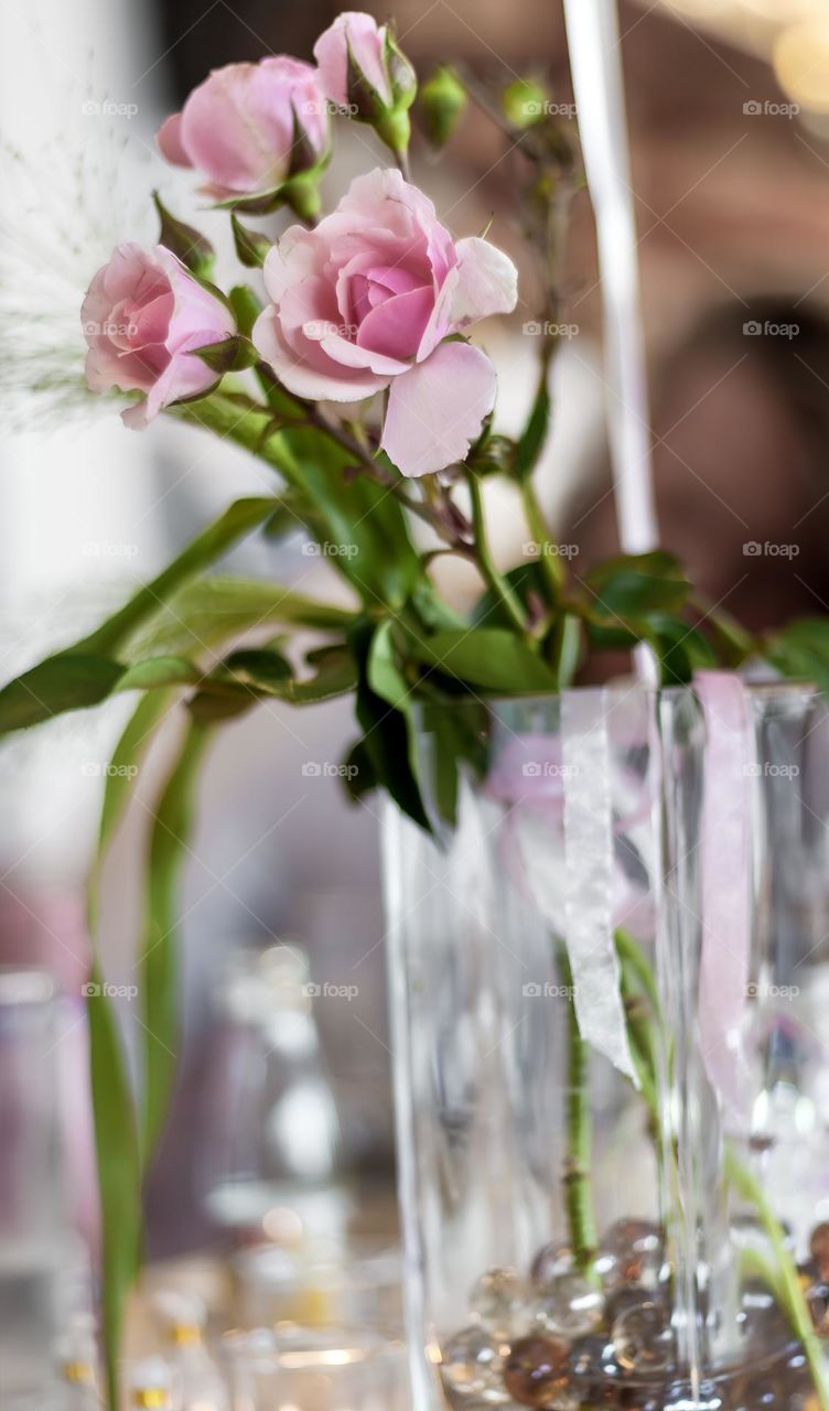 Pink rose wedding table decoration