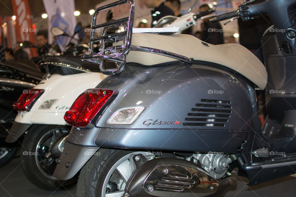 vespa classic gts 300 motorcycle