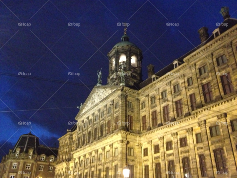 night building amsterdam palace by Nietje70