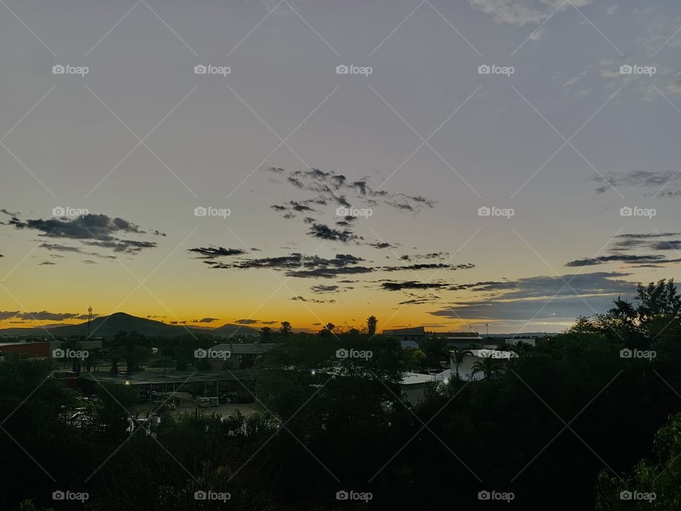 Yet another beautiful sunset behind my apartment. Over the cool and green valley. 