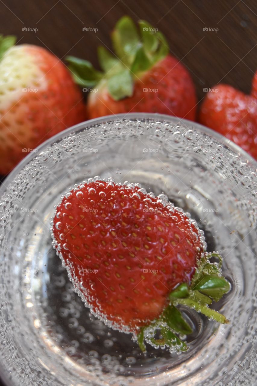 Strawberry, strawberries, bubbles, in a glass, fresh, healthy eating, full frame, red, no colour