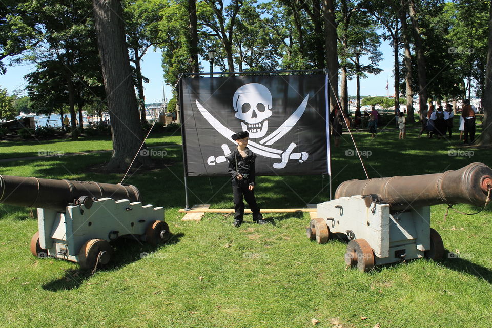 Putt-in-bay pirate fun festival