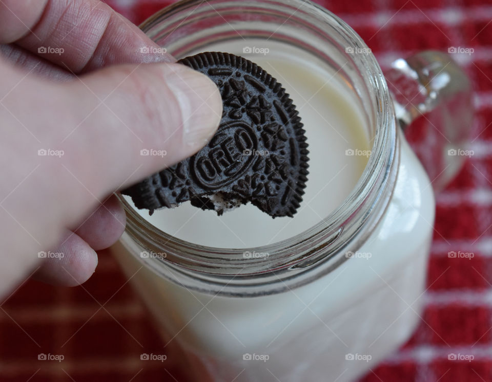 Oreo and milk