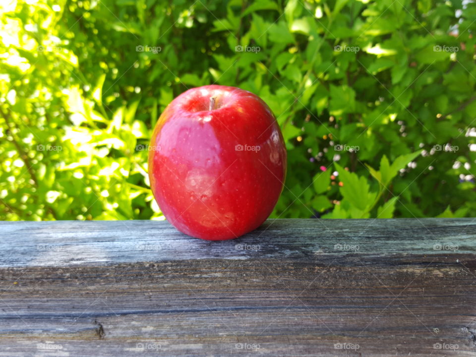 apple