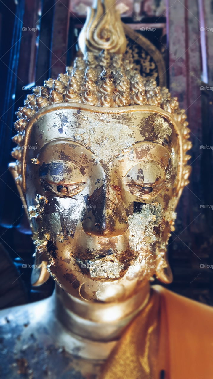 golden buddha